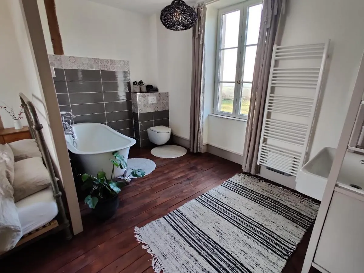 Le Brasseur Logements Saint-Caprais  Bed & Breakfast