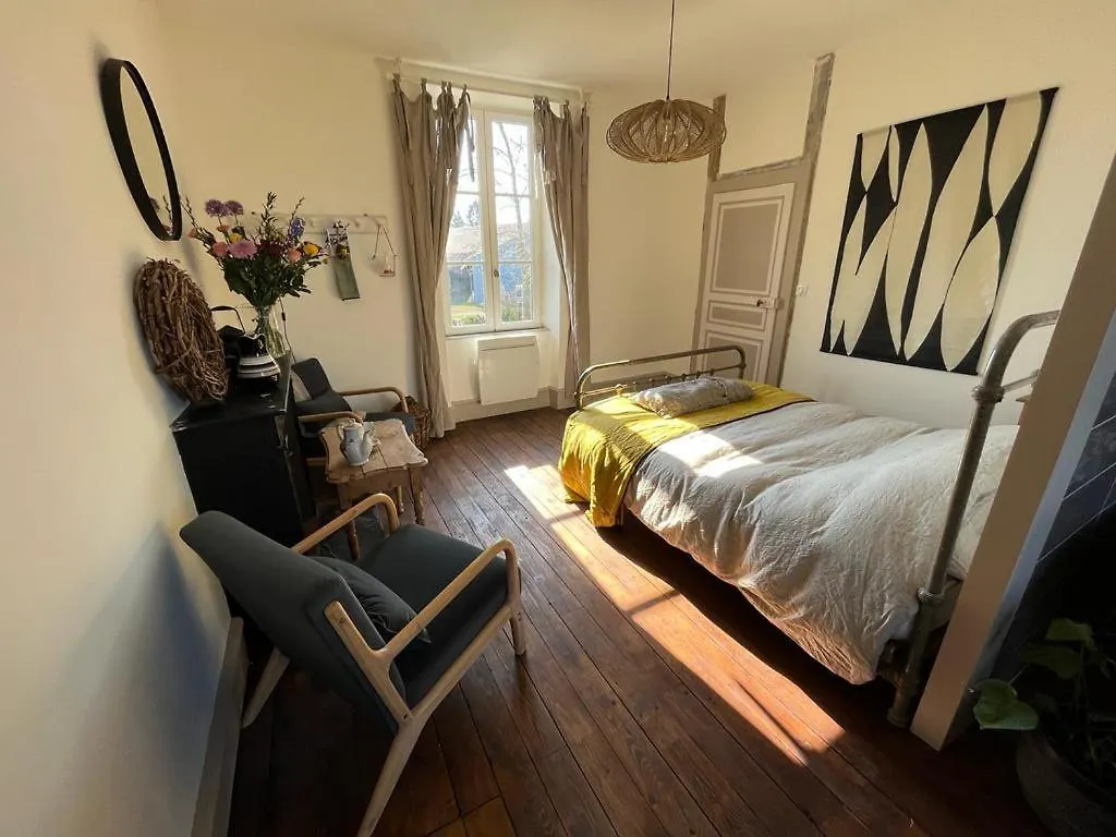 Le Brasseur Logements Saint-Caprais  Bed & Breakfast