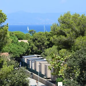 camping-le-mediterranee.aixenprovencehotels.org/